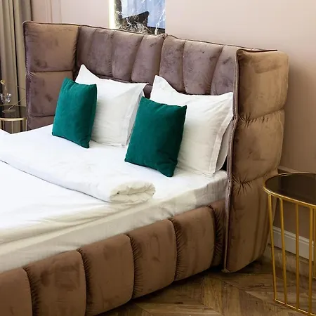 Leogrand On Husiak 6 Апартаменти Львів