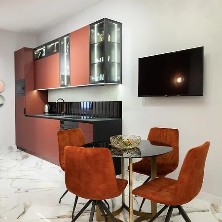 Leogrand On Husiak 6