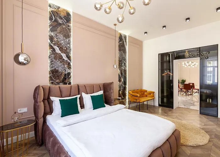 Leogrand On Husiak 6 Leópolis